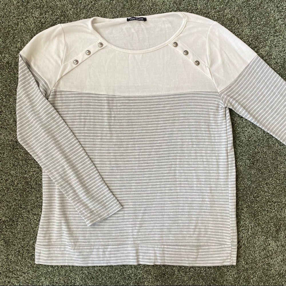 Pink Clover Lightweight Sweater